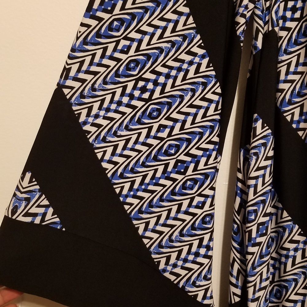Dress - Picture 6 of 7